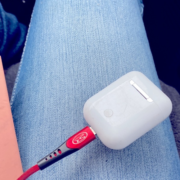 Apple AirPods 2nd gen - Picture 6 of 6